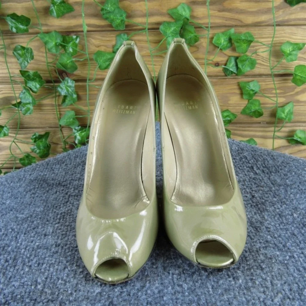 Stuart Weitzman Women  Peep Toe Khaki‎ Patent Leather Pump 8 Gently Used 2025